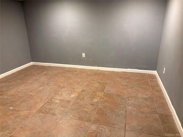 23 Kime Avenue, North Babylon, NY 11703