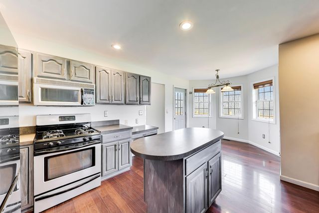 766 Wigeon Court, Valparaiso, IN 46385