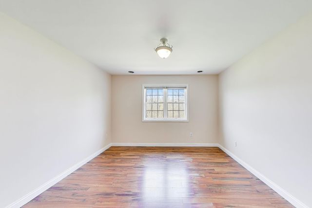 766 Wigeon Court, Valparaiso, IN 46385