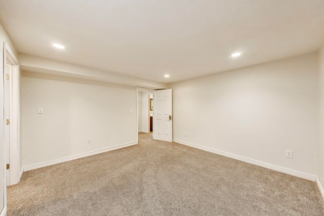 766 Wigeon Court, Valparaiso, IN 46385