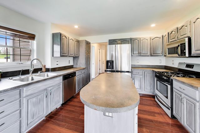 766 Wigeon Court, Valparaiso, IN 46385