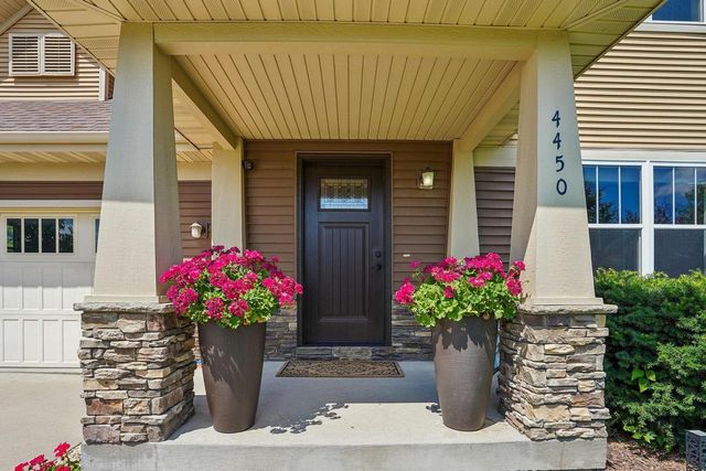 4450 Snowy Ridge Trail, Windsor, WI 53598