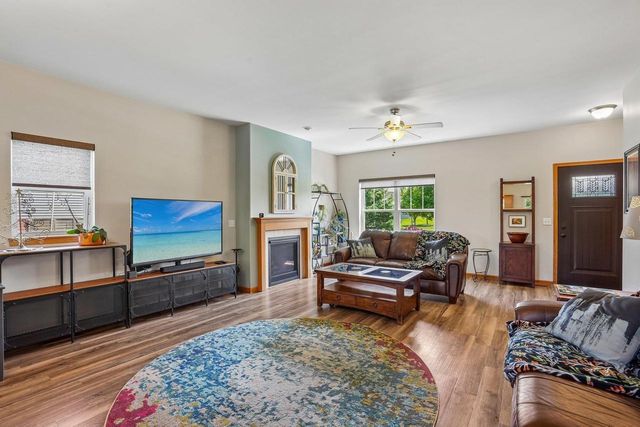4450 Snowy Ridge Trail, Windsor, WI 53598