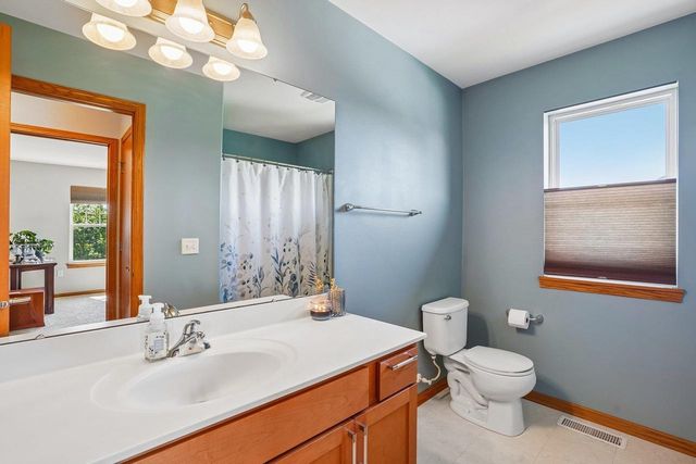 4450 Snowy Ridge Trail, Windsor, WI 53598
