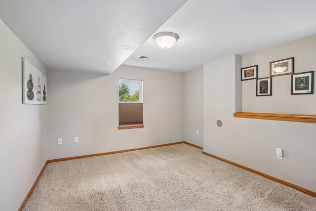 4450 Snowy Ridge Trail, Windsor, WI 53598