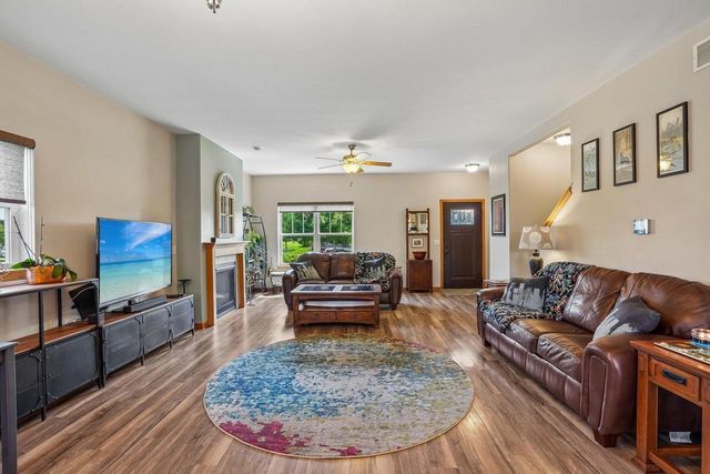 4450 Snowy Ridge Trail, Windsor, WI 53598