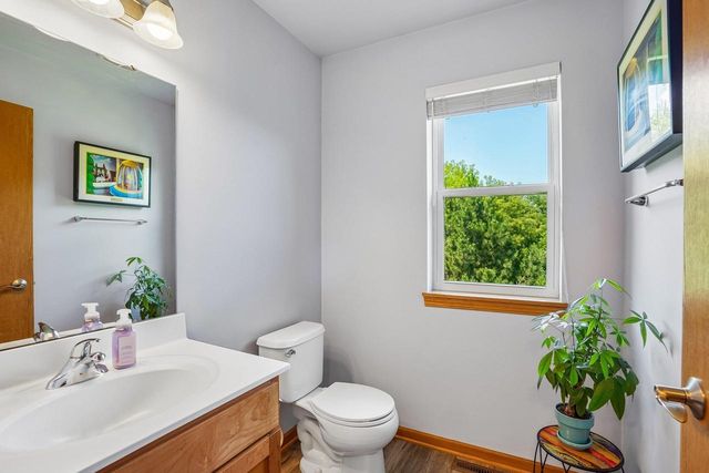 4450 Snowy Ridge Trail, Windsor, WI 53598