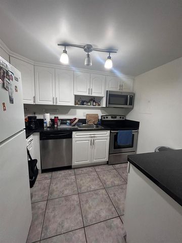 7300 NW 17th Street 121, Plantation, FL 33313