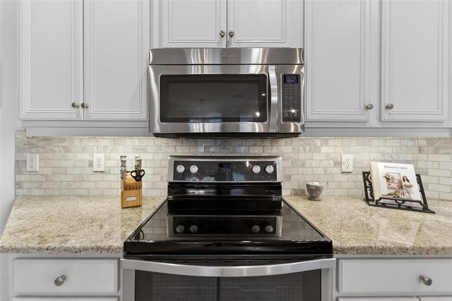 5515 GOLDEN ISLES DRIVE, Apollo Beach, FL 33572