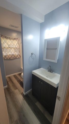 1305 E 40th Avenue, Gary, IN 46409