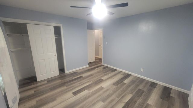 1305 E 40th Avenue, Gary, IN 46409