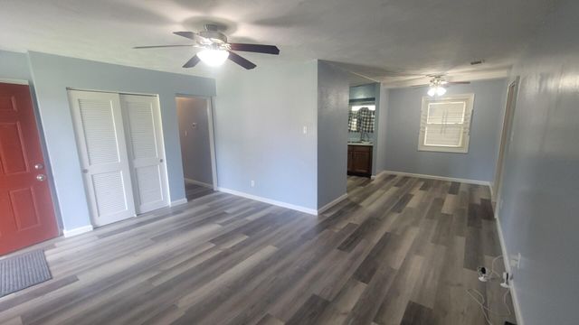 1305 E 40th Avenue, Gary, IN 46409