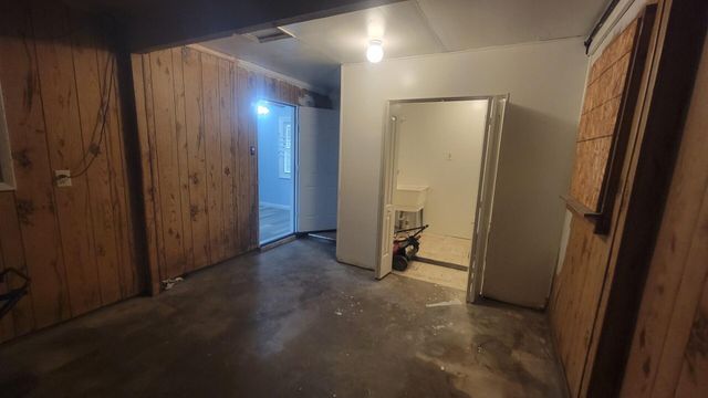 1305 E 40th Avenue, Gary, IN 46409