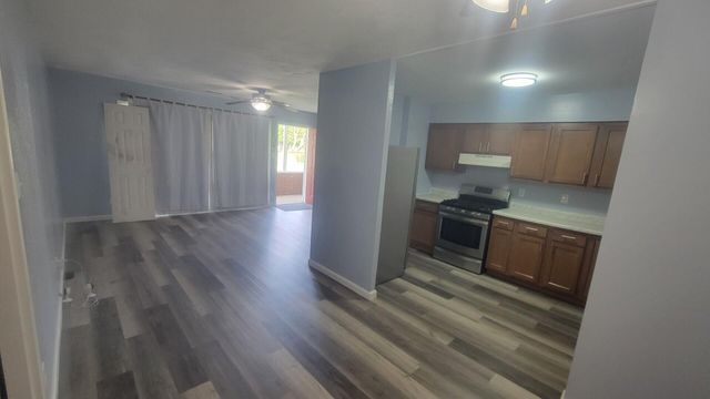 1305 E 40th Avenue, Gary, IN 46409
