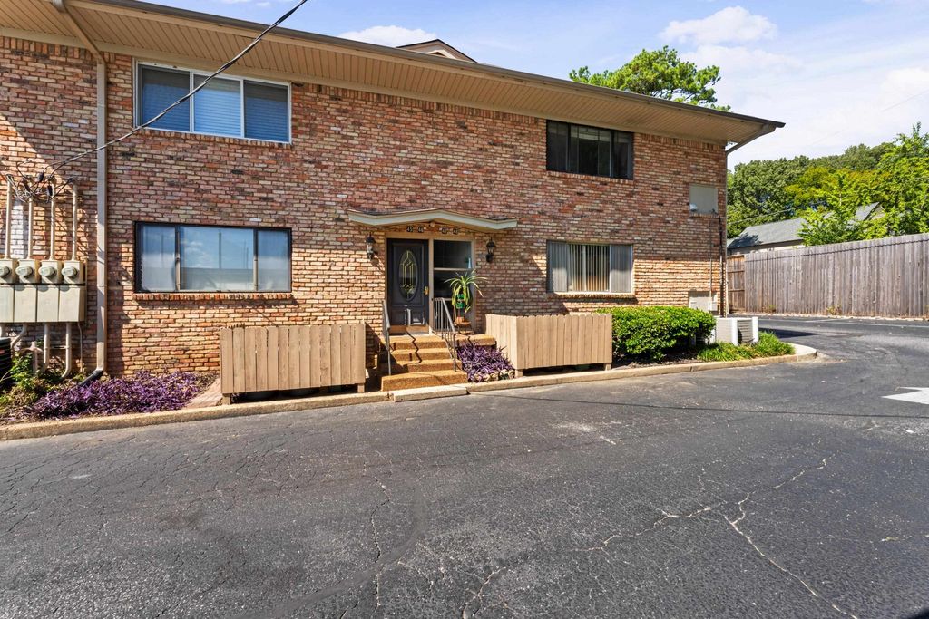 4400 Poplar Ave Apt 45, Memphis, TN 38117