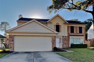 7611 Round Grove Lane, Houston, TX 77095