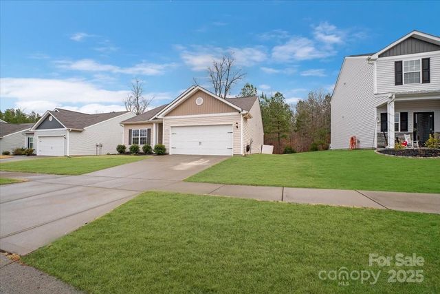 7332 Amberly Hills Road, Charlotte, NC 28215