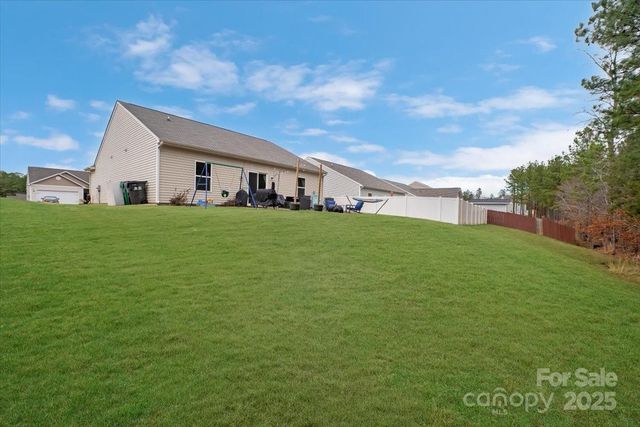 7332 Amberly Hills Road, Charlotte, NC 28215