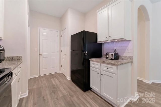 7332 Amberly Hills Road, Charlotte, NC 28215