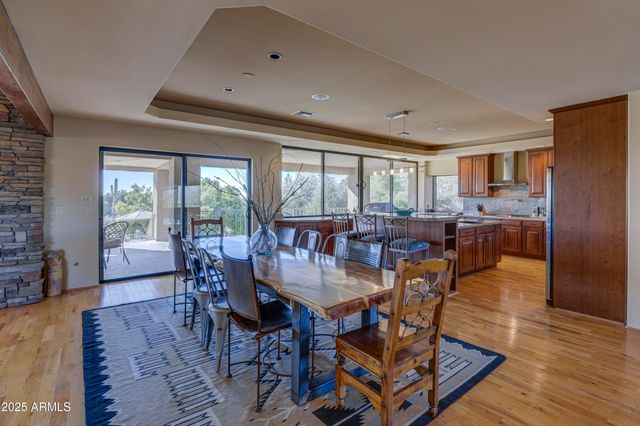 2003 E SMOKETREE Drive, Carefree, AZ 85377