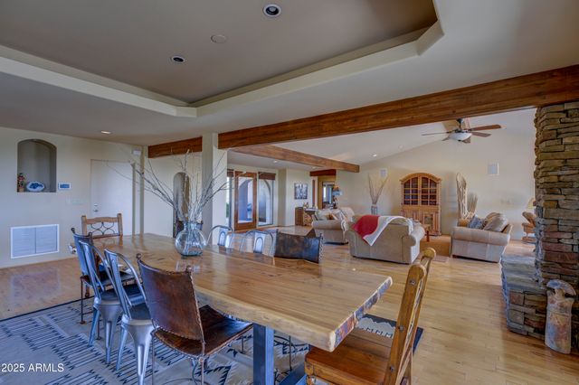 2003 E SMOKETREE Drive, Carefree, AZ 85377