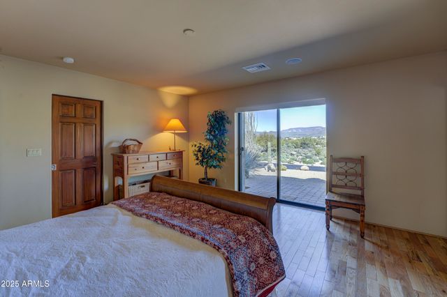 2003 E SMOKETREE Drive, Carefree, AZ 85377