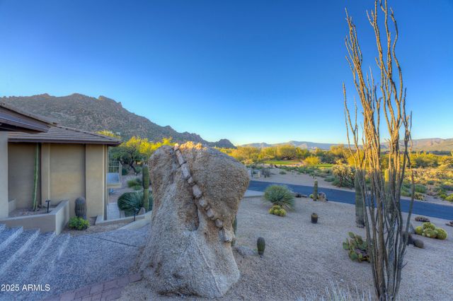 2003 E SMOKETREE Drive, Carefree, AZ 85377