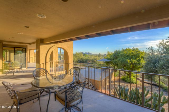 2003 E SMOKETREE Drive, Carefree, AZ 85377