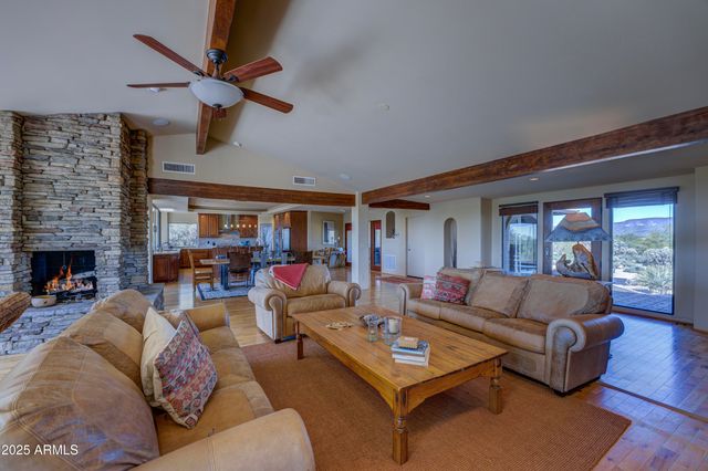 2003 E SMOKETREE Drive, Carefree, AZ 85377