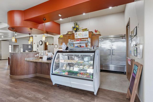 1529 Marseille Ln, Roseville, CA 95747