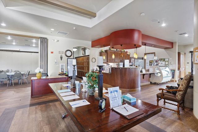 1529 Marseille Ln, Roseville, CA 95747