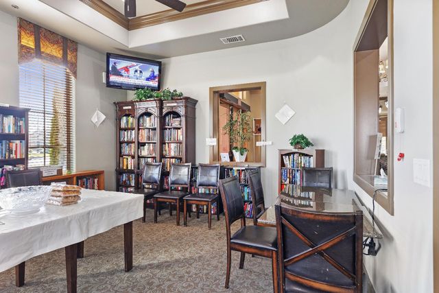 1529 Marseille Ln, Roseville, CA 95747