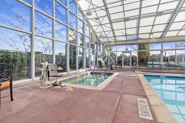 1529 Marseille Ln, Roseville, CA 95747