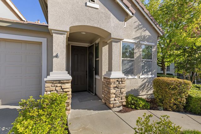 1529 Marseille Ln, Roseville, CA 95747