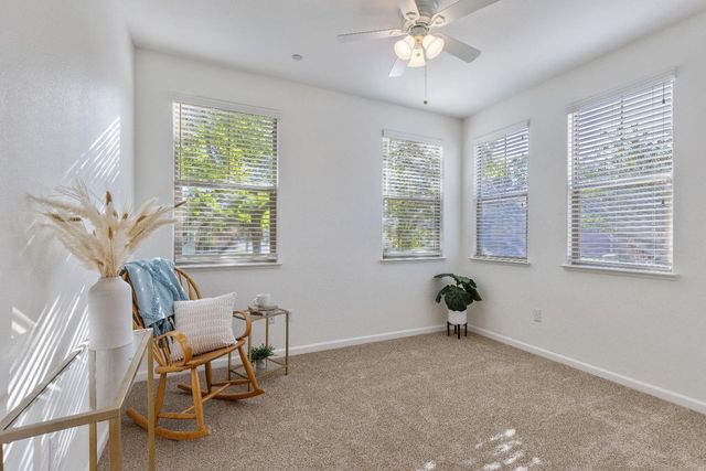 1529 Marseille Ln, Roseville, CA 95747