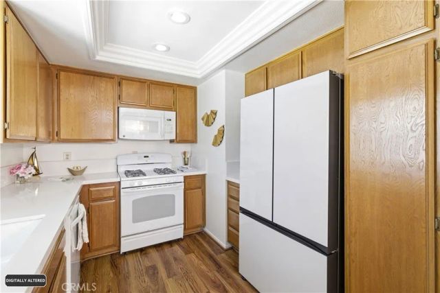 8932 Amador 1312A, Huntington Beach, CA 92646