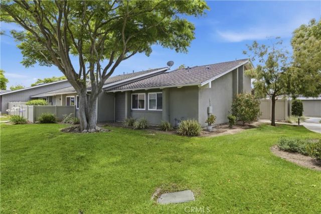 8932 Amador 1312A, Huntington Beach, CA 92646