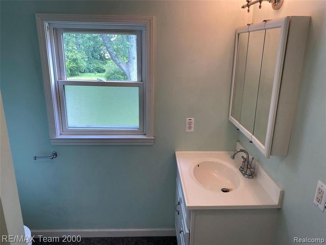 24800 Cooke Street, Dearborn, MI 48124