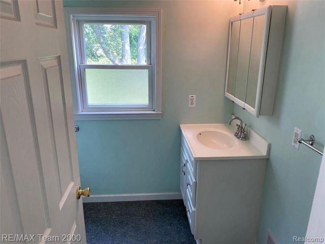 24800 Cooke Street, Dearborn, MI 48124
