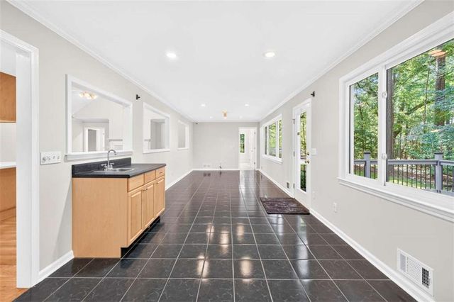 20 Tabor Forest Drive, Oxford, GA 30054