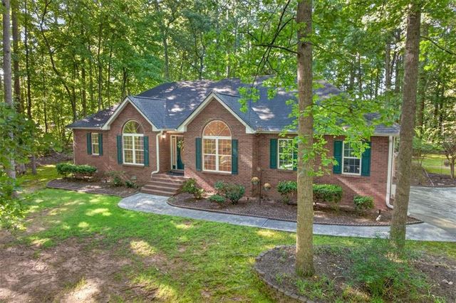 20 Tabor Forest Drive, Oxford, GA 30054