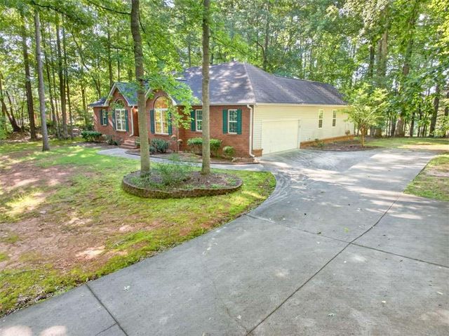 20 Tabor Forest Drive, Oxford, GA 30054