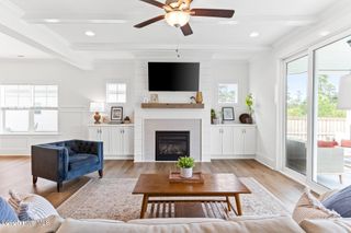 90 E Singing Avenue, Hampstead, NC 28443