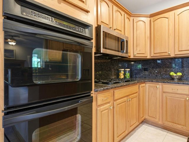 3098 Rosebrook Circle, Westchester, IL 60154