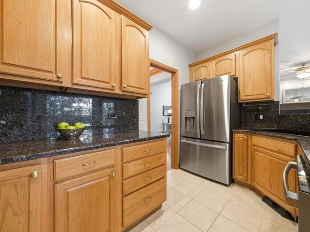 3098 Rosebrook Circle, Westchester, IL 60154