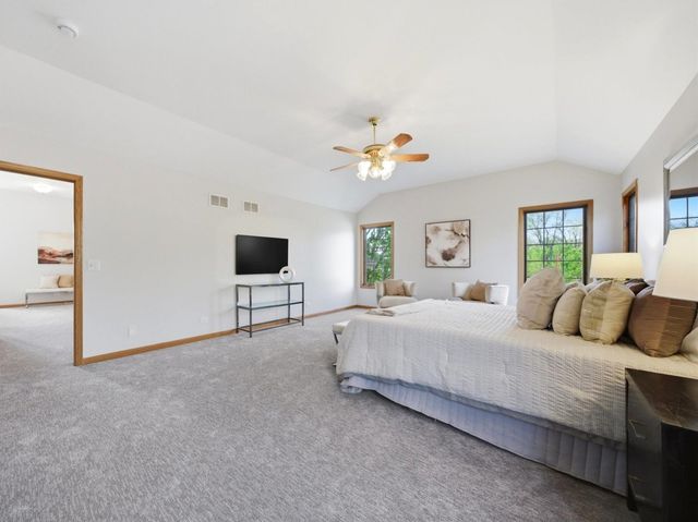 3098 Rosebrook Circle, Westchester, IL 60154