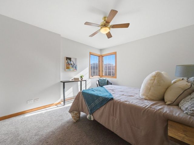 3098 Rosebrook Circle, Westchester, IL 60154