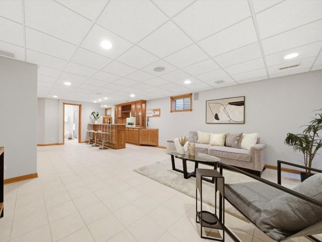 3098 Rosebrook Circle, Westchester, IL 60154