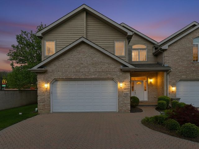 3098 Rosebrook Circle, Westchester, IL 60154