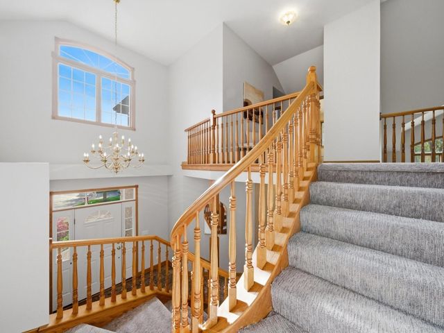 3098 Rosebrook Circle, Westchester, IL 60154